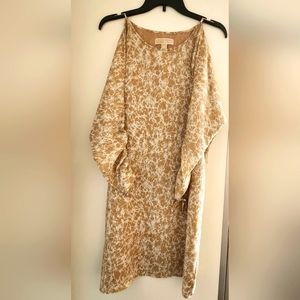 Michael Kors off the shoulder tan & white dress 🤎
